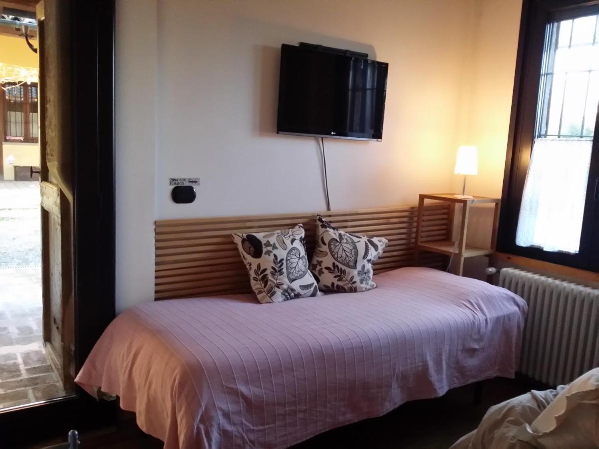 R&B Albero Cavo Parma Bed & Breakfast Room photo